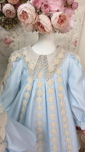 فستان لؤلؤتي الكبيرة