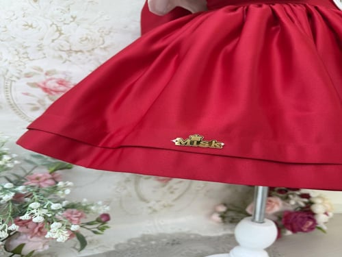 فستان سالي المميز+اكسسوار الشعر