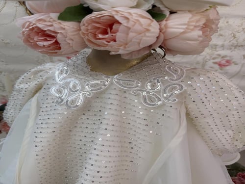 فستان للانسات مزين بالترتر