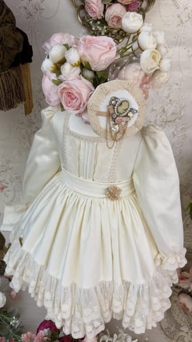 فستان لولا+جيبون+اكسسوار الشعر فيونكة بكريستال