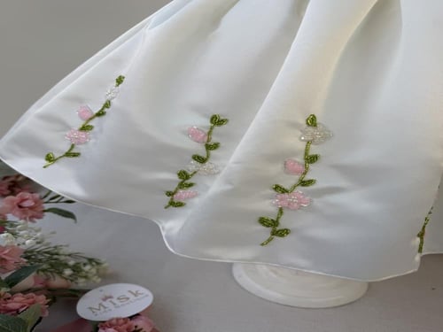 فستان حلاوة العيد(مطرز بالخرز+ فيونكة الشعر)