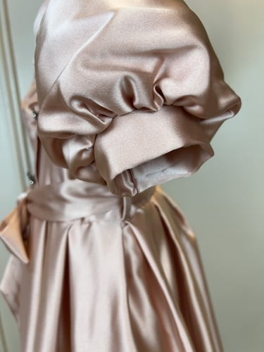 فستان حرير فاخر( عدة الوان)