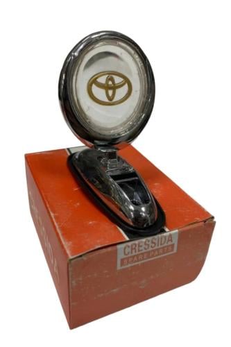 تمثال كبوت كرسيدا