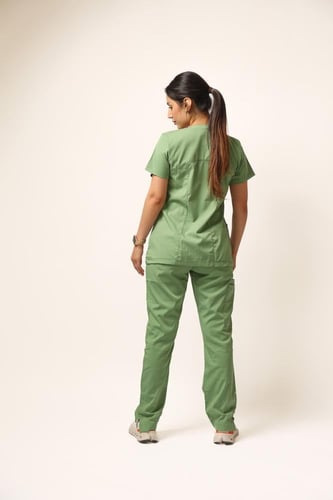 طقم سكراب نسائي طبي كامل