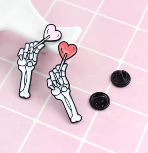 بروشات طبية هيكل عظمي| Medical brooches