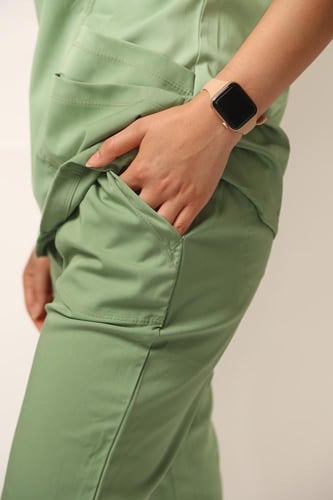 طقم سكراب نسائي طبي كامل