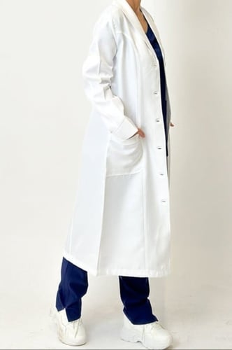 لاب كوت طبي بطول 44 إنش 335 | ®LAB MED