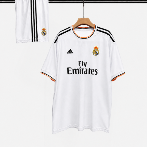 طقم ريال مدريد الاساسي جامبو كلاسيك - 2014