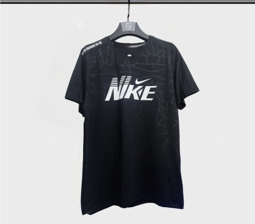 تيشيرت Nike رياضي اسود