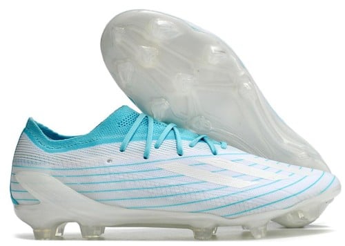 جزمة كرة قدم Adidas