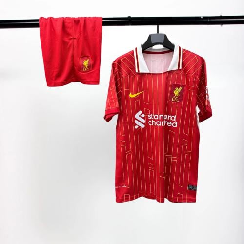 طقم ليفربول الأساسي 2024-2025