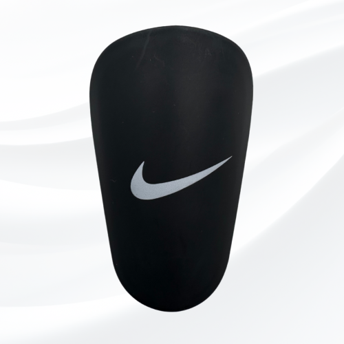 واقي الساق Nike