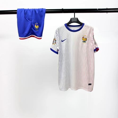 طقم فرنسا الاحتياطي 2024-2025