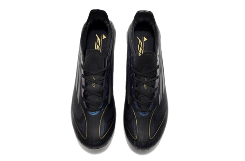 جزمة كرة قدم Adidas