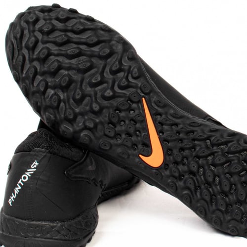 جزمة كرة قدم NIKE