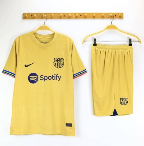 طقم برشلونة الاحتياطي 2023