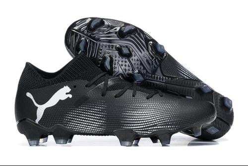 جزمة كرة قدم PUMA