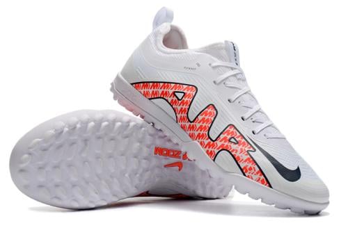 جزمة كرة قدم Nike