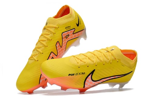 جزمة كرة قدم 3Nike