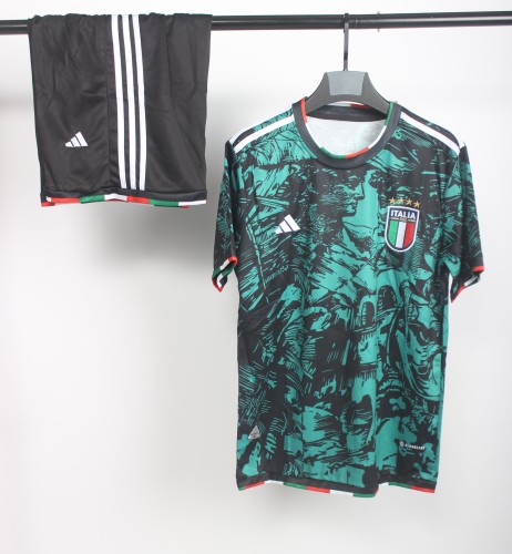 طقم ايطاليا نسخة خاصة 2024