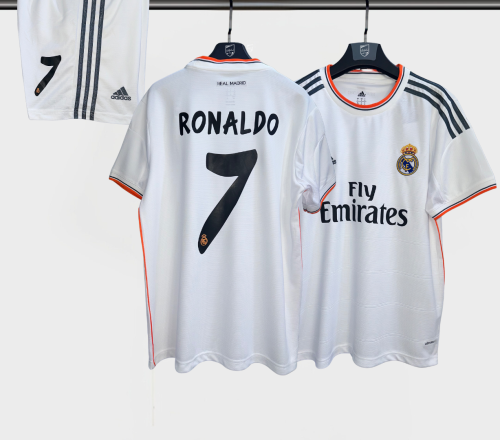 طقم ريال مدريد الأساسي 2014 نسخة كرستيانو