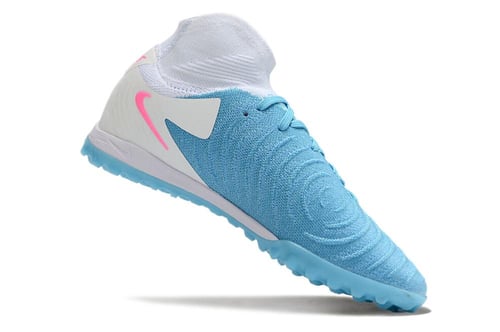 جزمة كرة قدم Nike