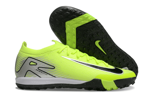 جزمة كرة قدم Nike