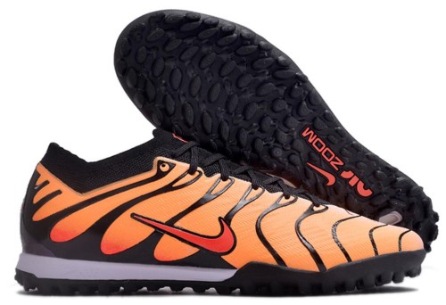 جزمة كرة قدم Nike