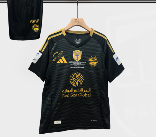 طقم الملكي - ابطال النخبة التاريخي 2025