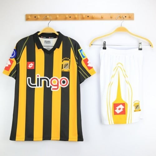 الطقم الكلاسيكي 2005