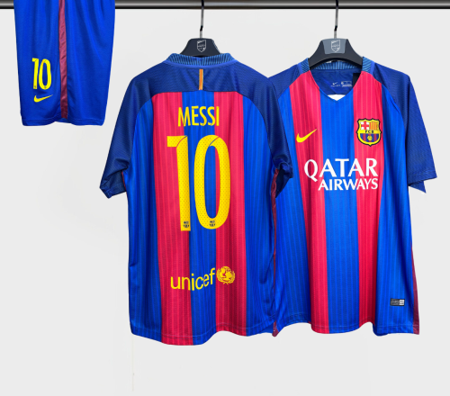 طقم ميسي - نسخة برشلونة الاساسي 2016-2017