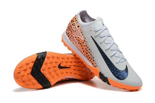 جزمة كرة قدم NIKE