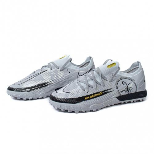 جزمة كرة قدم Nike,