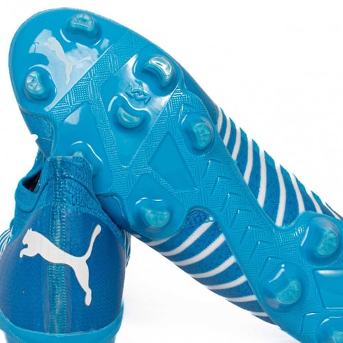 جزمة كرة قدم PUMA