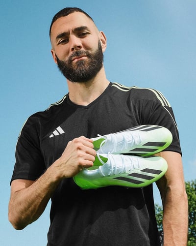 جزمة كرة قدم Adidas