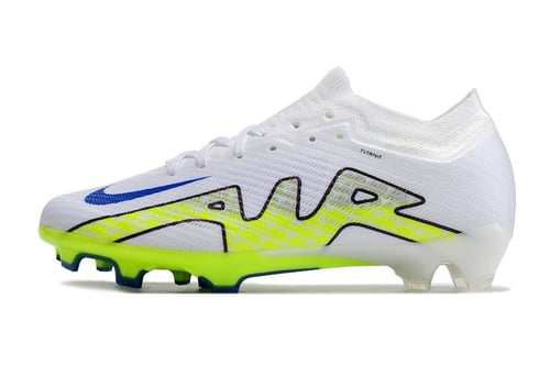 جزمة كرة قدم NIKEh