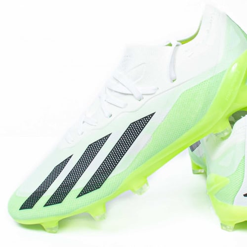 جزمة كرة قدم Adidas