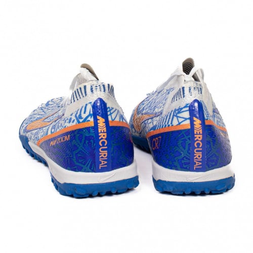 جزمة كرة قدم NIKE