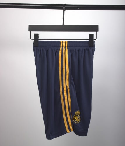 طقم ريال مدريد التنين