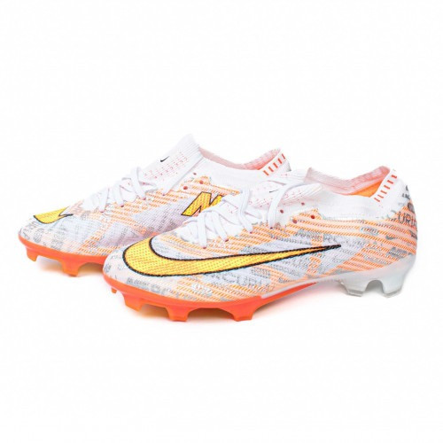 جزمة كرة قدم Nike