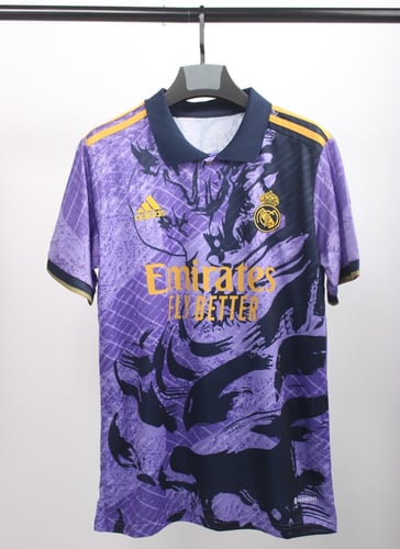 طقم ريال مدريد التنين