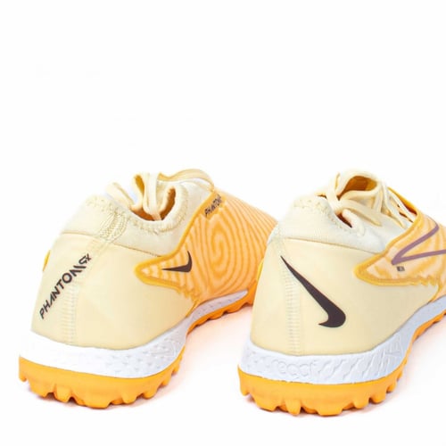 جزمة كرة قدم NIKE