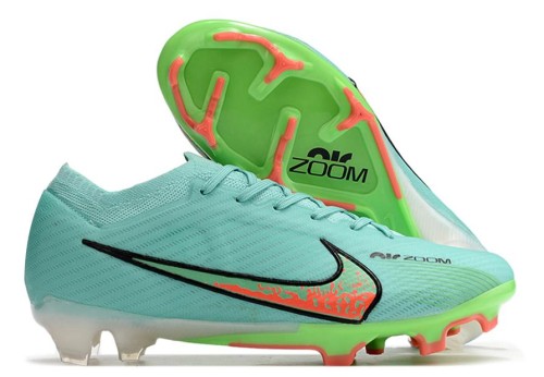 جزمة كرة قدم Nikeg