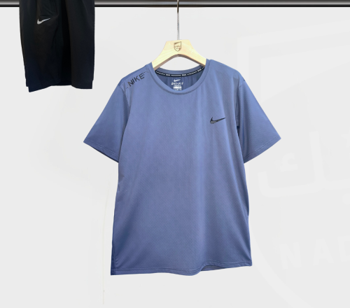 طقم رياضي Nike