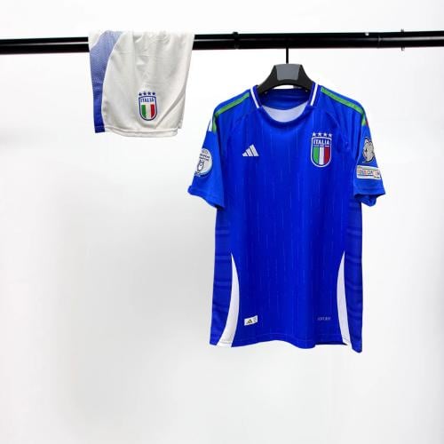 طقم ايطاليا الاساسي 2024-2025