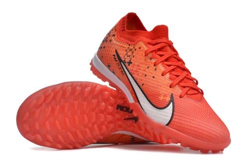 جزمة كرة قدم Nike