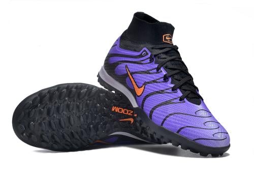 جزمة كرة قدم Nike