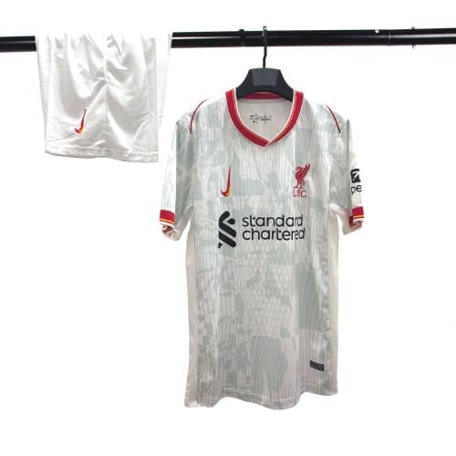 طقم ليفربول الأبيض 2024-2025