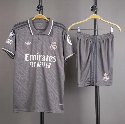 طقم ريال مدريد الاحتياطي2025/2024