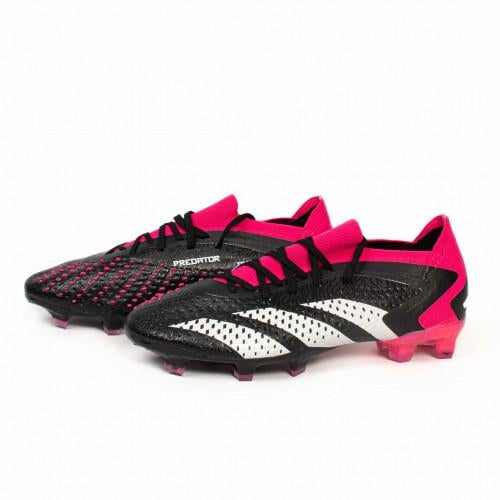 جزمة كرة قدم adidas